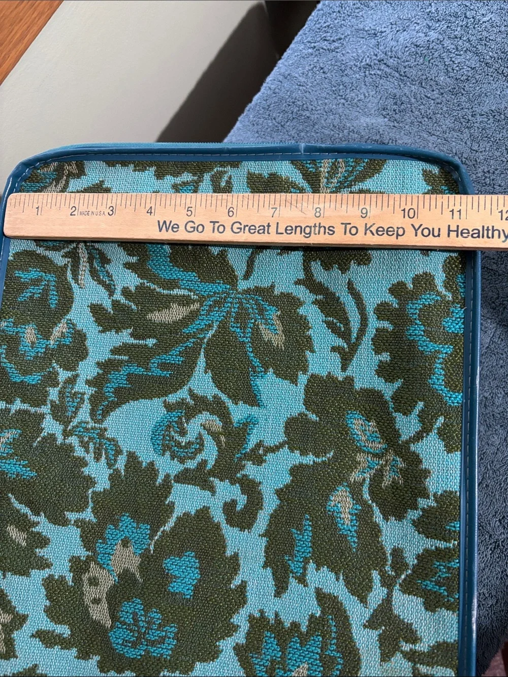 Vintage 1970 Avon floral tapestry travel case